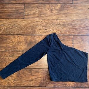 Abercrombie & Fitch One Sleeve Long Sleeve Cut Out Shirt Crop Top Size M Medium